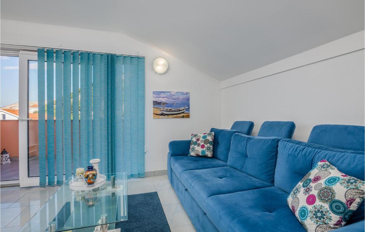 Nice Apartment In Stara Baska With Kitchen Kültér fotó