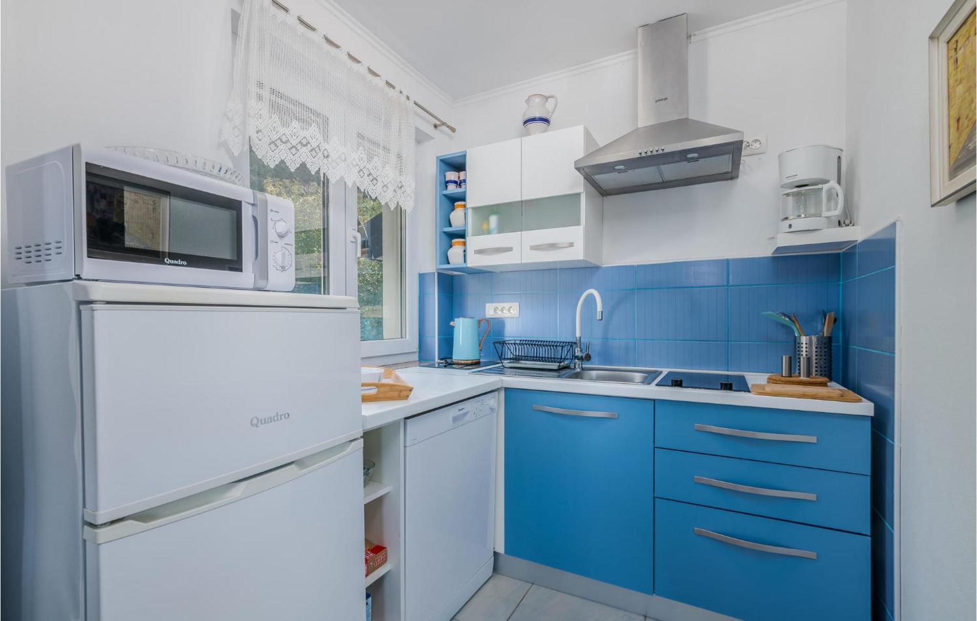 Nice Apartment In Stara Baska With Kitchen Kültér fotó