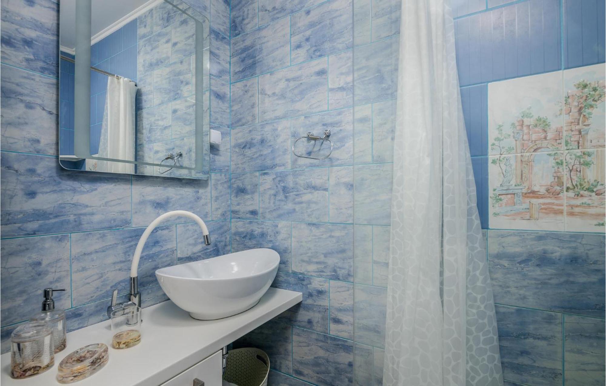Nice Apartment In Stara Baska With Kitchen Kültér fotó